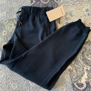 Lululemon on the fly joggers *woven